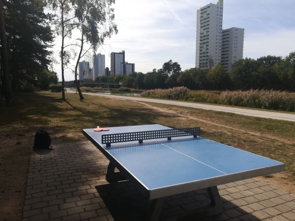 Tischtennis bei Habichtstraße 12