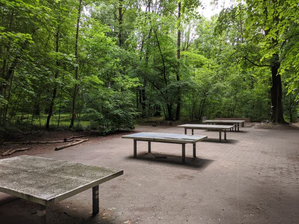 Tischtennis bei Hellabrunner Straße 30