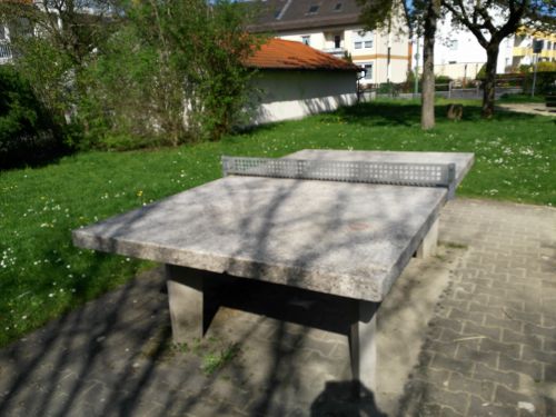 Tischtennis bei Robert-Koch-Straße 26C