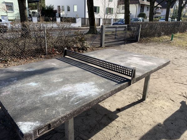 Tischtennis bei Schüleinpl. 7