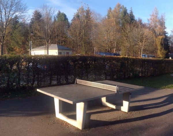 Tischtennis bei Hans-Keis-Straße