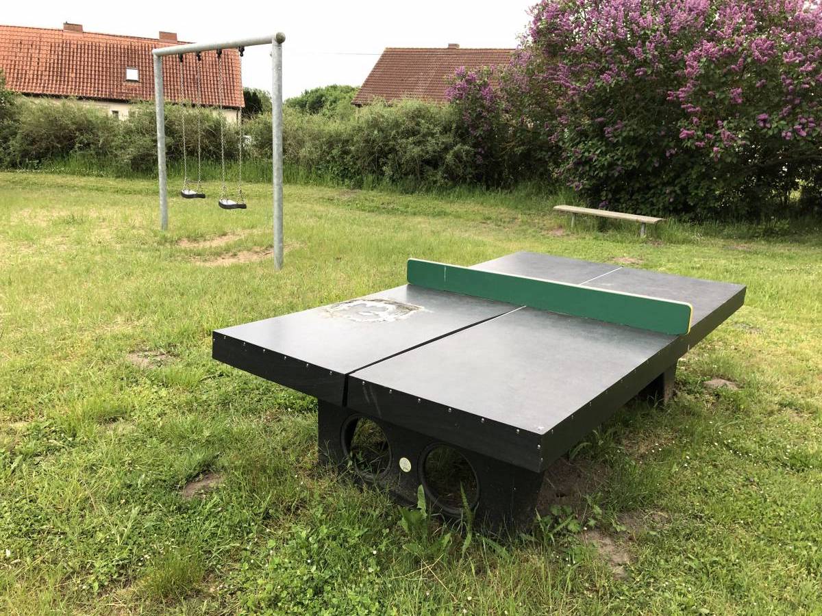 Tischtennis bei Dorfstraße