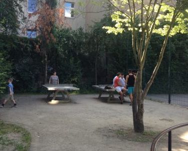 Tischtennis bei Leibnizstraße 40
