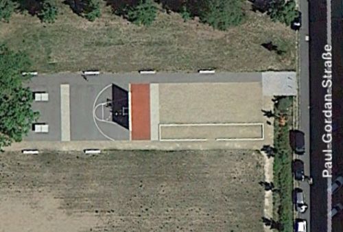 Tischtennis bei Allee am Röthelheimpark 21