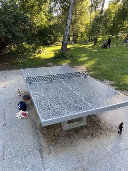 Tischtennis bei Sophie-Charlotten-Straße 117