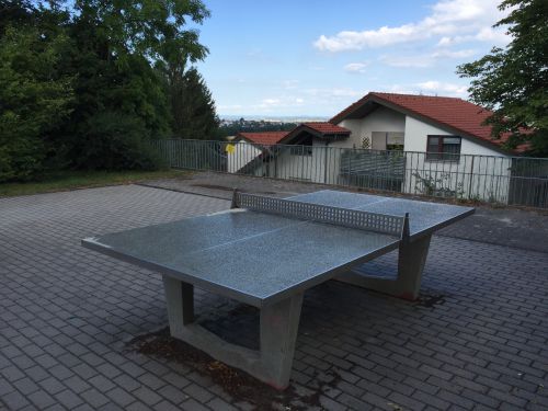 Tischtennis bei Hoffmannstraße 122