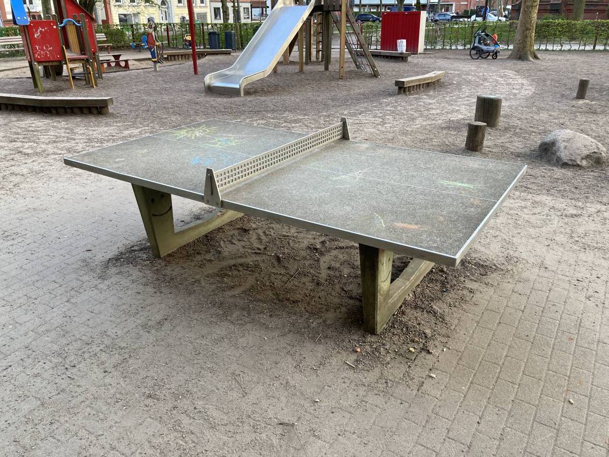 Tischtennis bei Bei der Apostelkirche