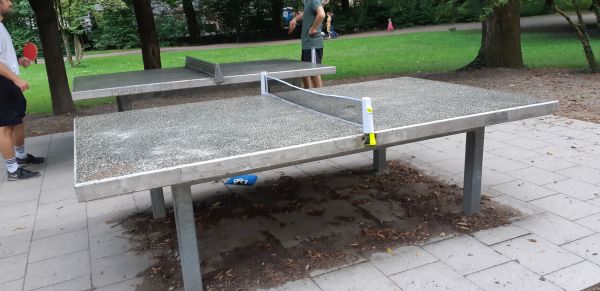 Tischtennis bei Eduard-Schmid-Straße 16-17