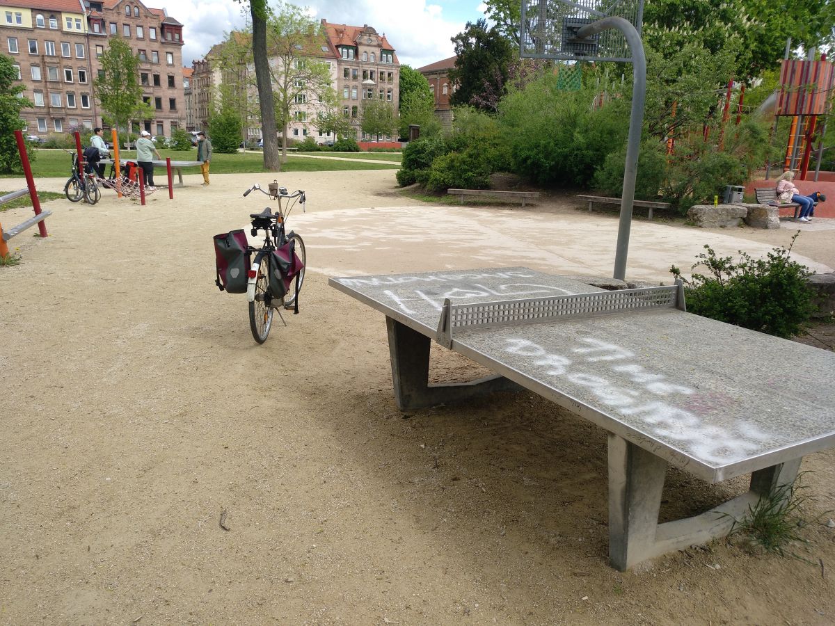 Tischtennis bei Bucher Str. 38-40