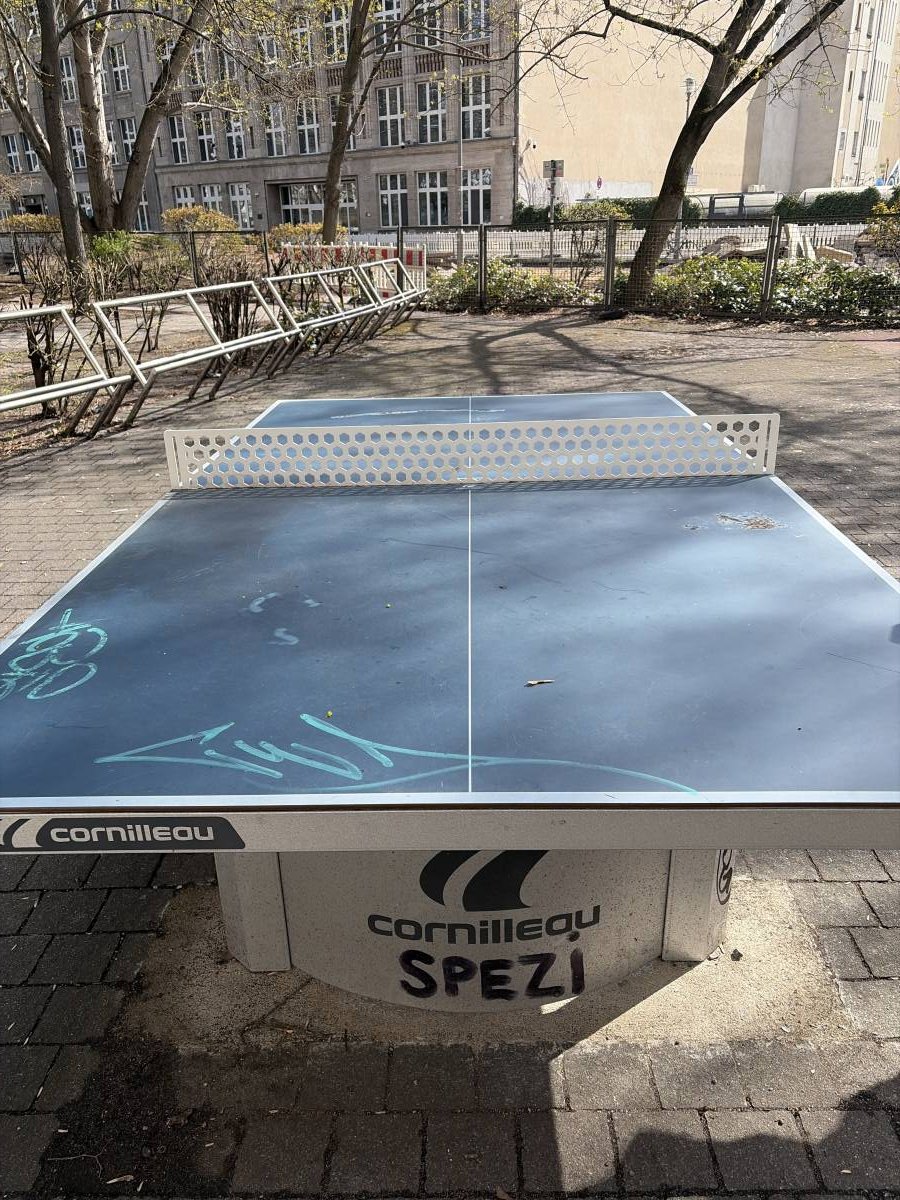 Tischtennis bei Charlottenstraße