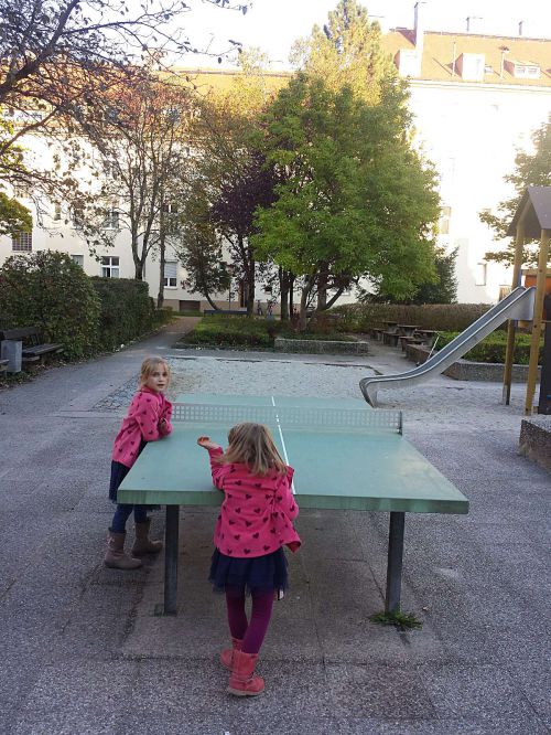 Tischtennis bei Laimer Pl. 4
