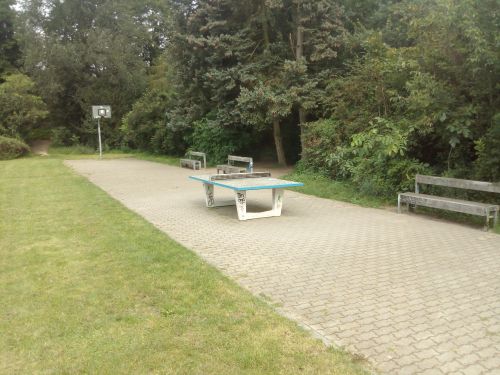 Tischtennis bei Marienhöher Weg 10-26
