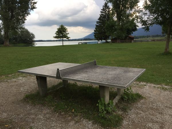 Tischtennis bei Weidachstraße 90