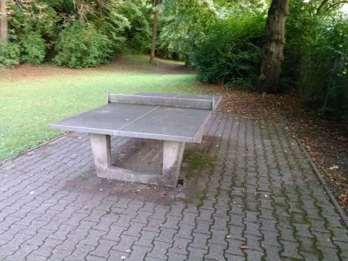 Tischtennis bei Rosenaustraße 13