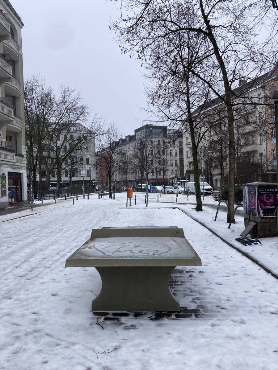 Tischtennis bei Simplonstraße