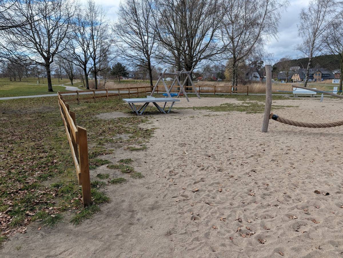 Tischtennis bei Seeparkpromenade