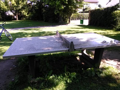 Tischtennis bei Johannes-Brahms-Straße 10