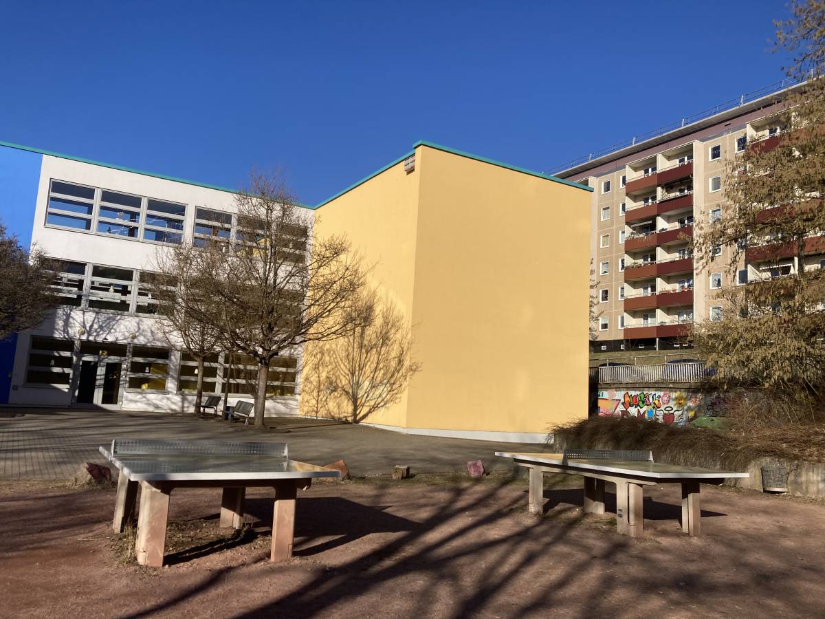 Tischtennis bei Otto-Bruchholz-Straße