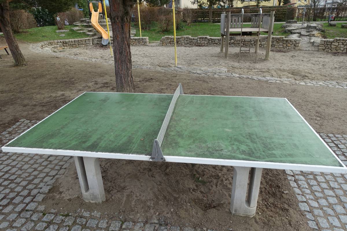 Tischtennis bei Nachtigallenweg