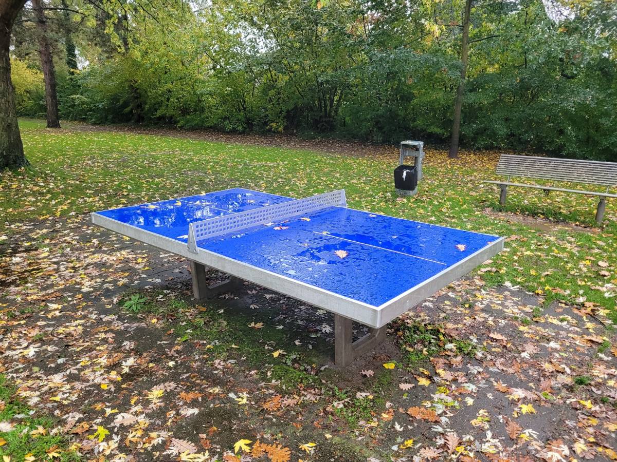 Tischtennis bei Emil-Schweitzer-Straße O