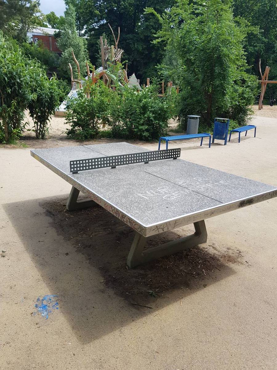 Tischtennis bei Forckenbeckstraße 56