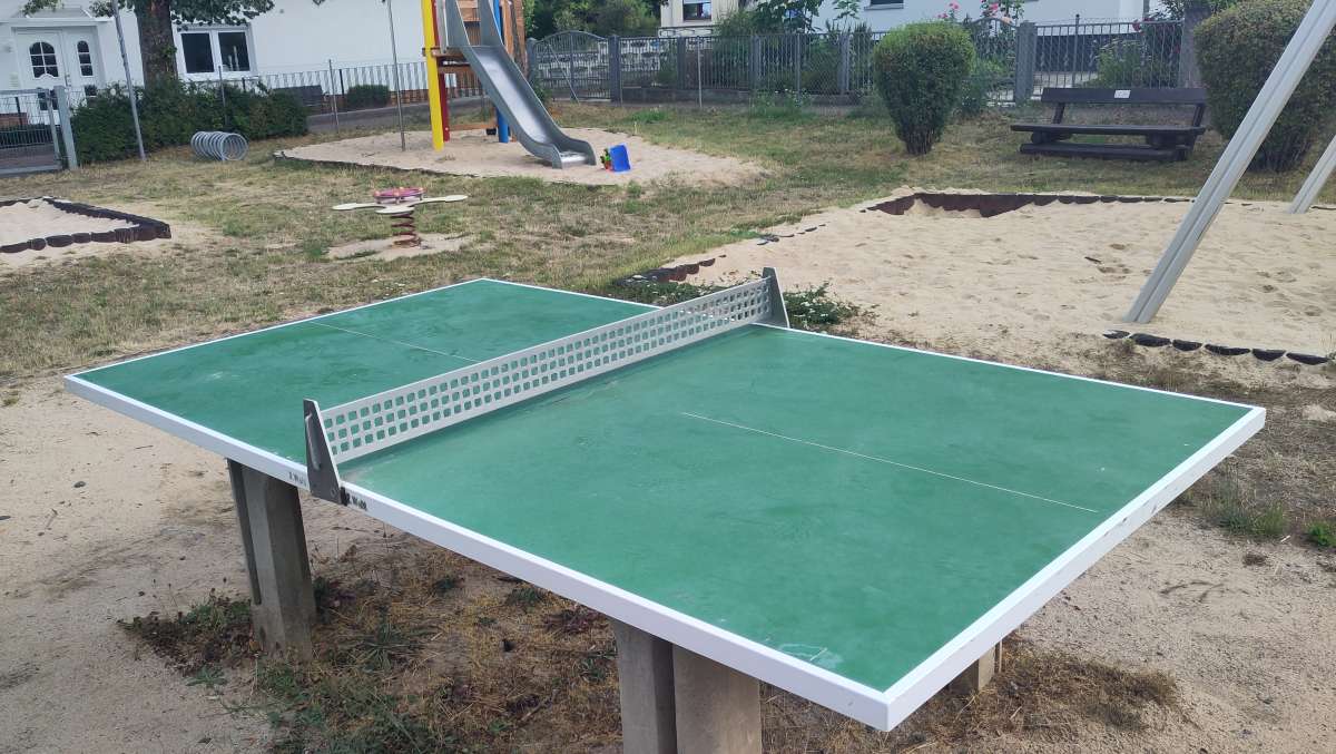 Tischtennis bei Karlsbader Straße