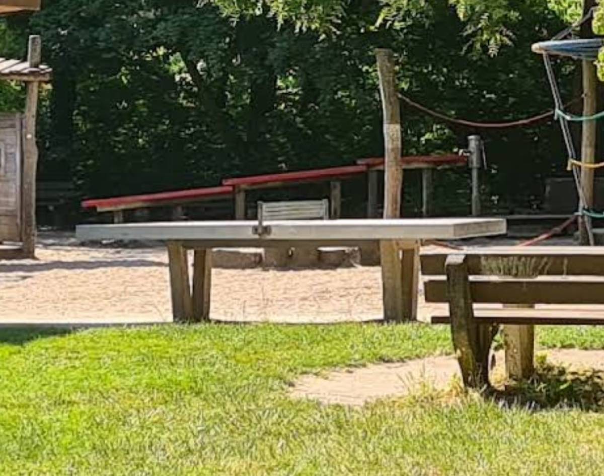 Tischtennis bei Grillparzerstraße