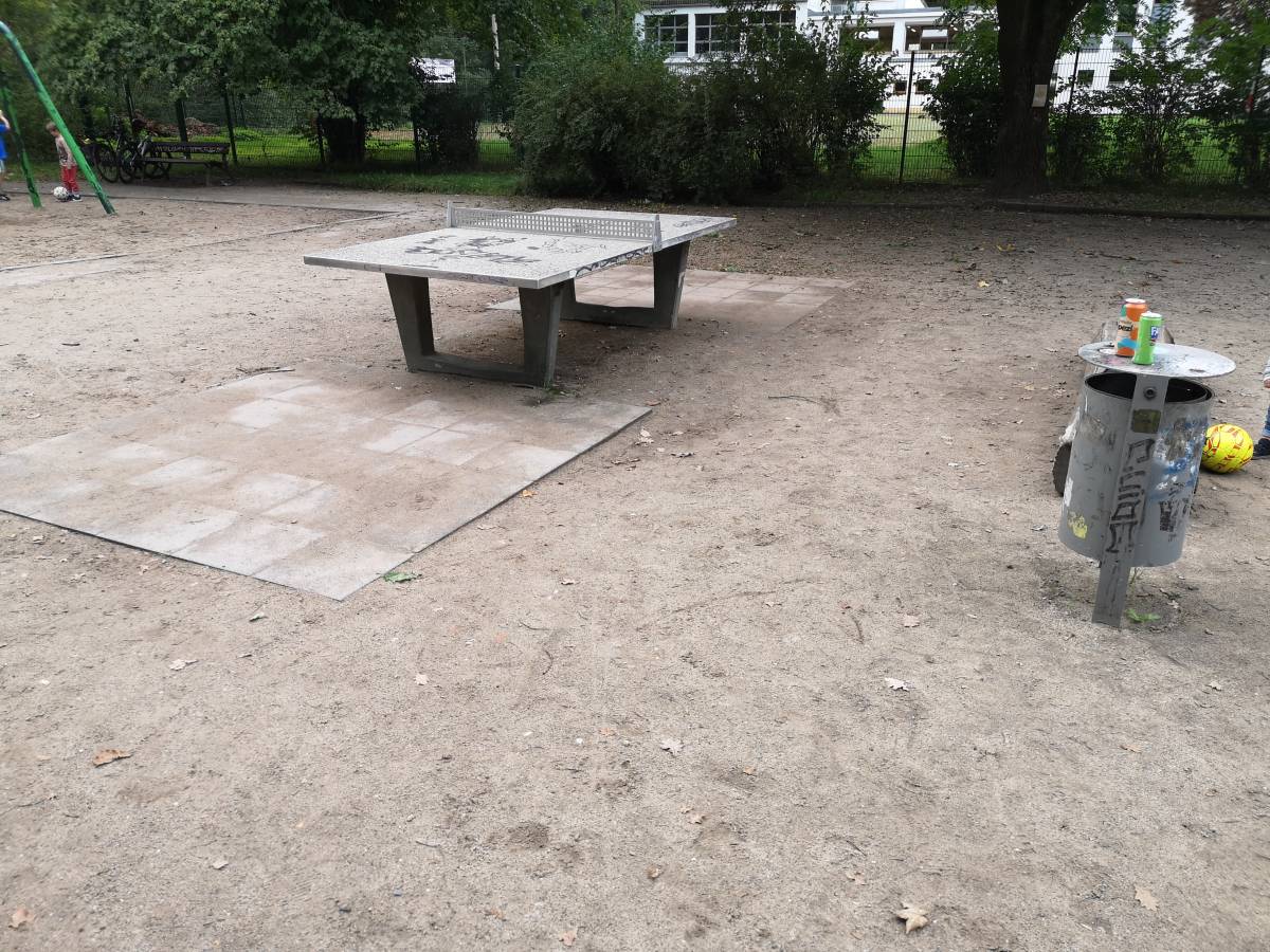 Tischtennis bei Anton-Bruckner-Allee
