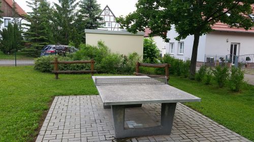 Tischtennis bei Str. der Einheit 8