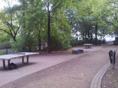 Tischtennis bei Schulze-Boysen-Straße 26