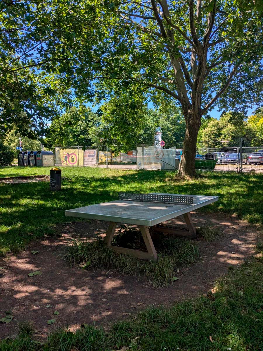 Tischtennis bei Festplatz