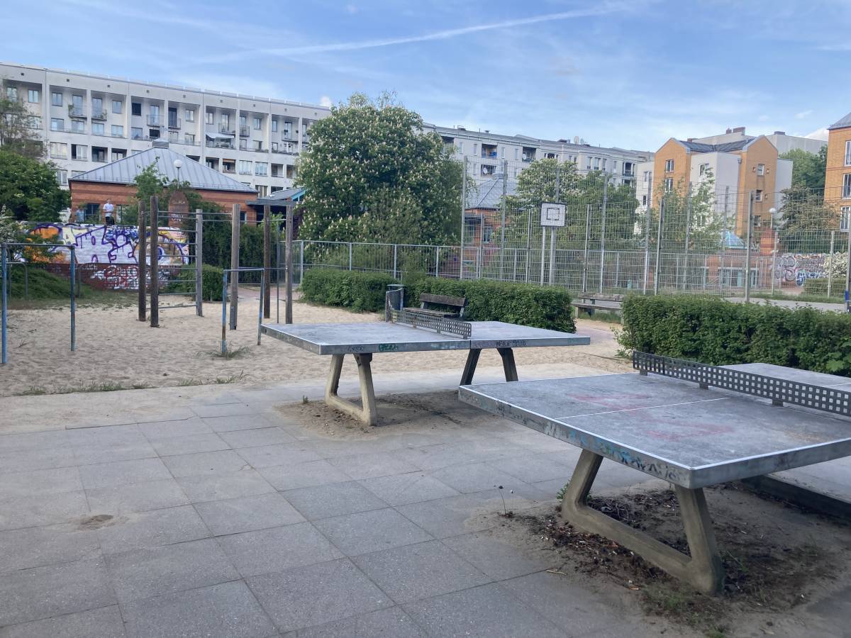 Tischtennis bei Derfflingerstraße