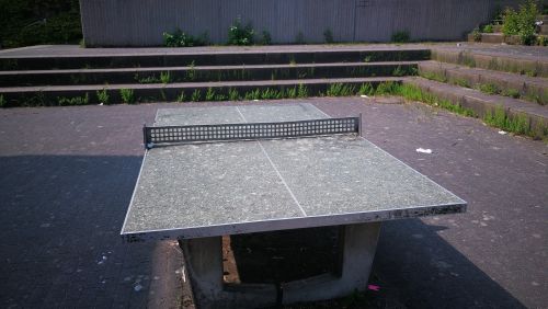 Tischtennis bei Karl-Höher-Straße 46