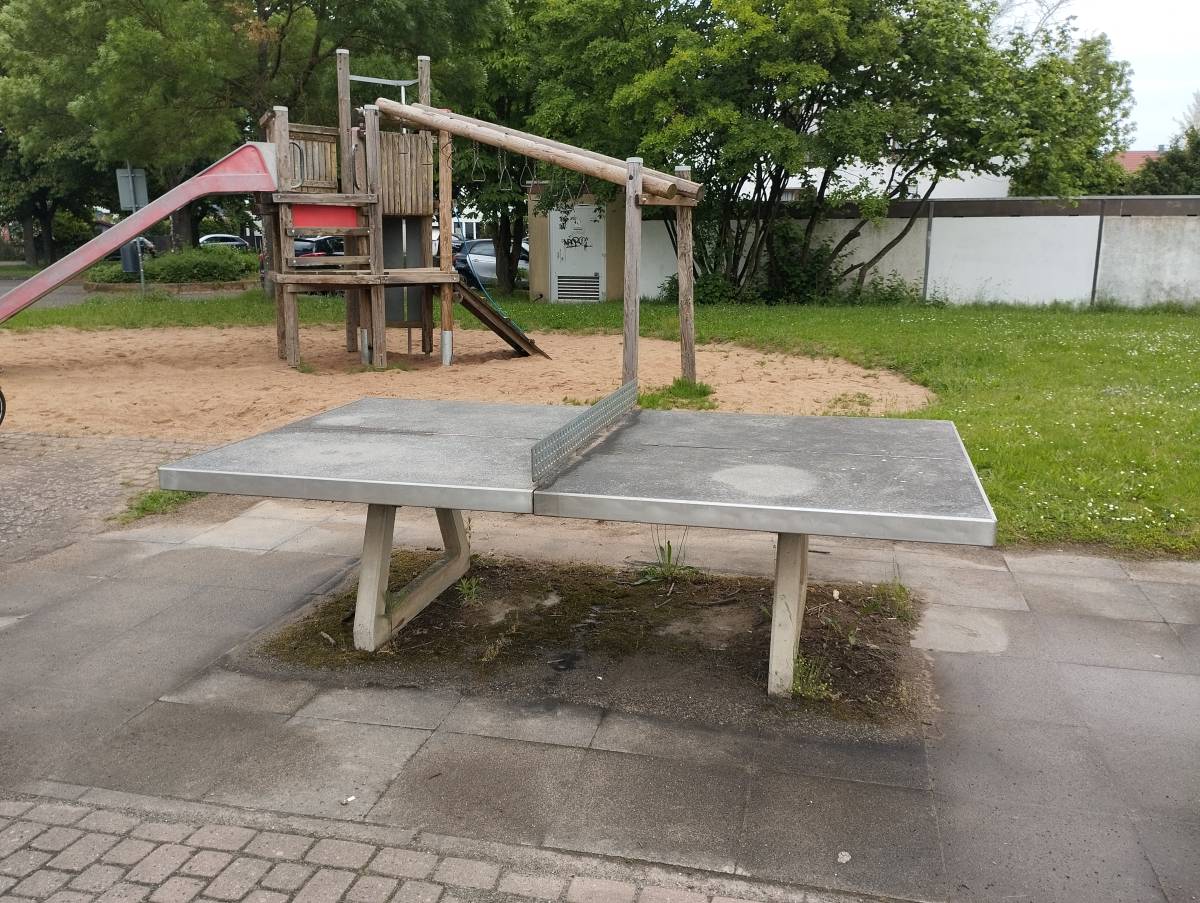 Tischtennis bei Holunderweg