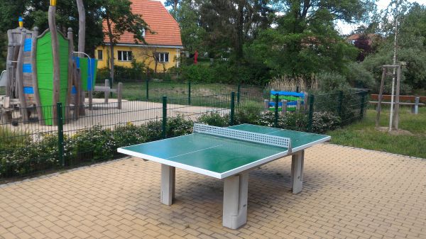 Tischtennis bei Breitscheidstraße 18-20
