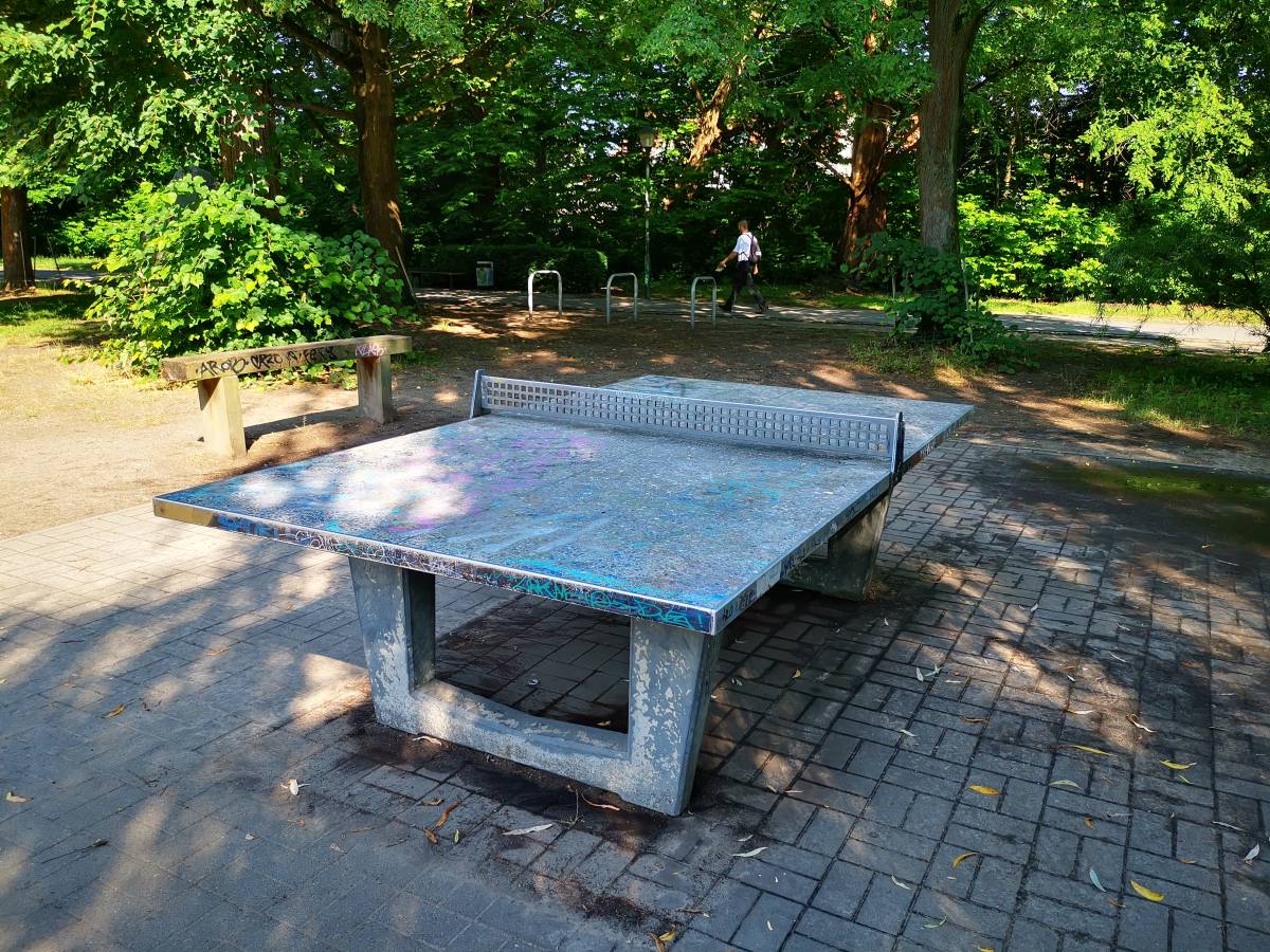 Tischtennis bei Pfeilstraße