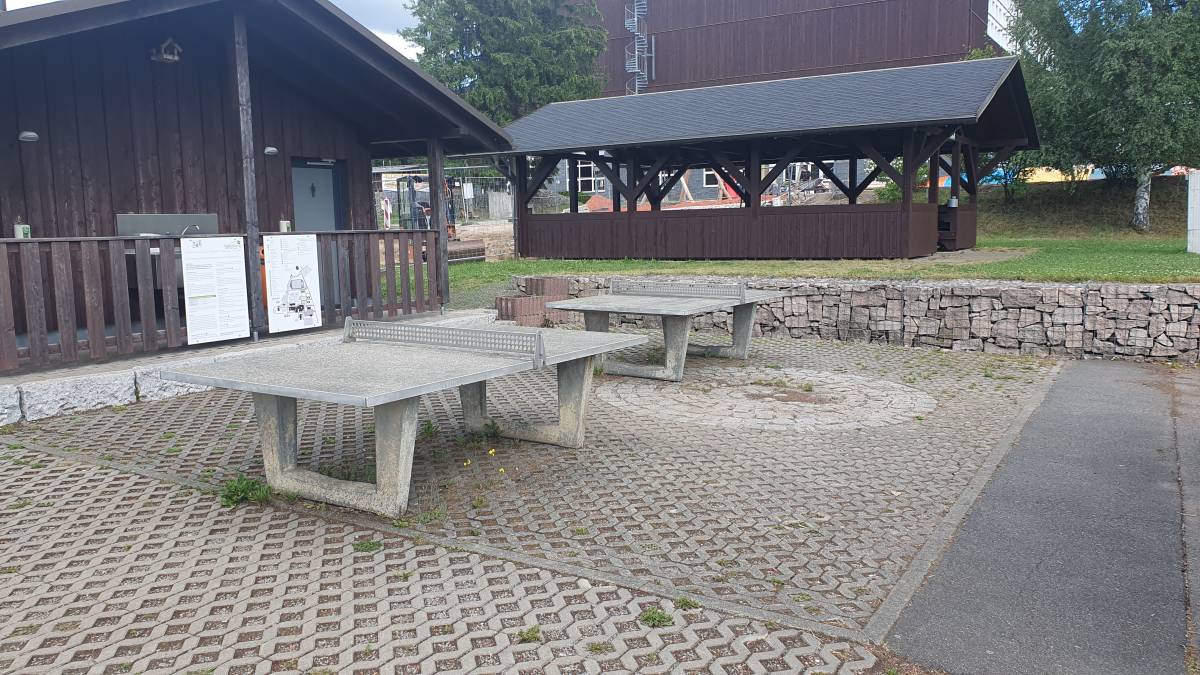 Tischtennis bei Neue Rabenberger Straße
