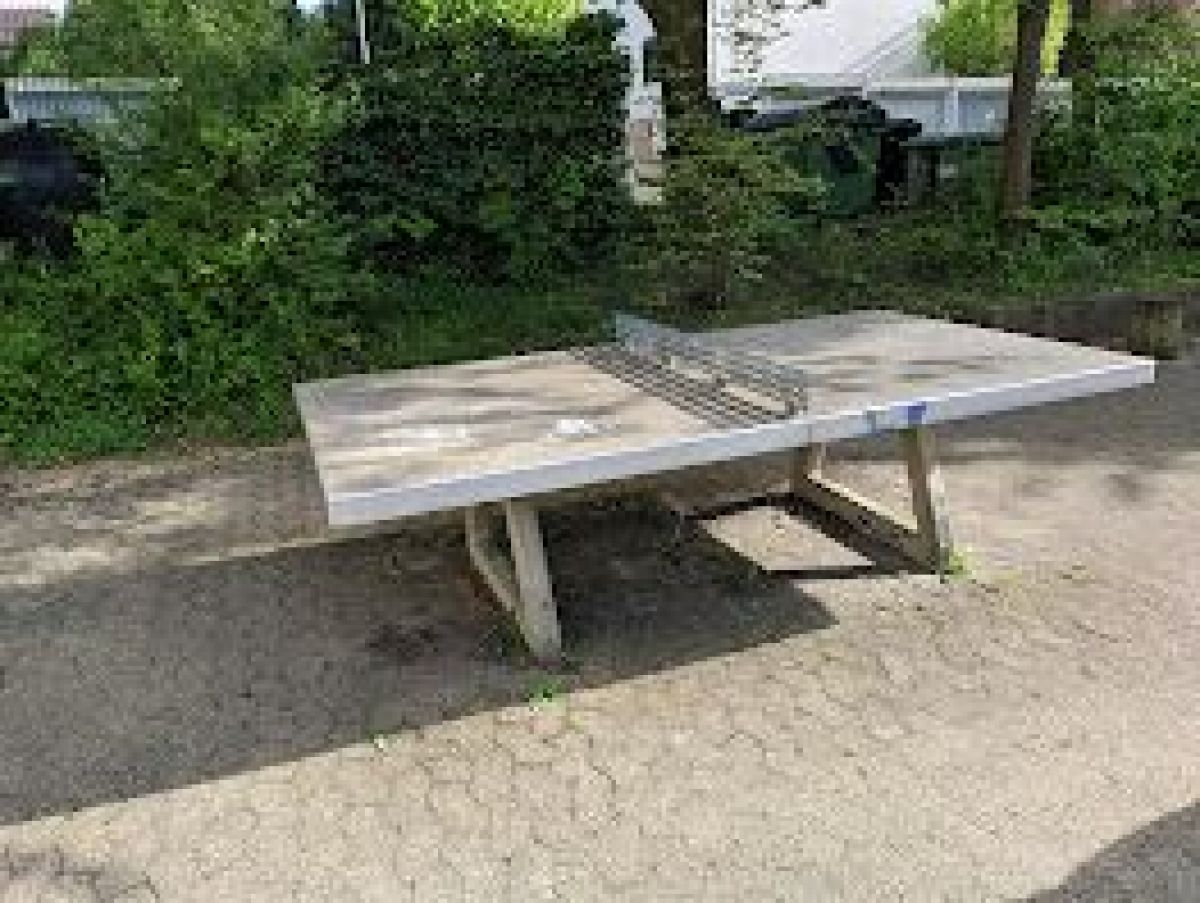 Tischtennis bei Abetzstraße