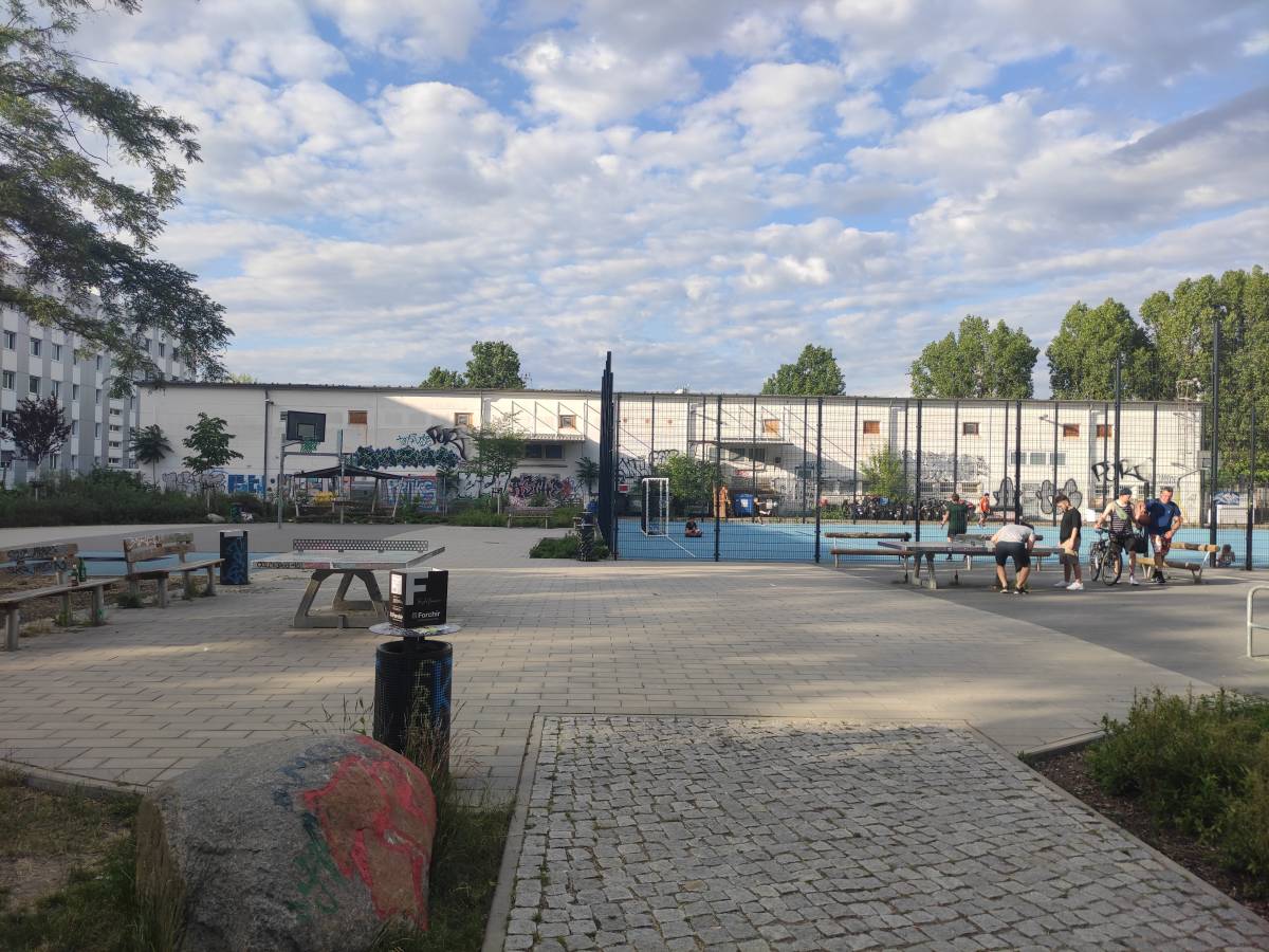 Tischtennis bei Anton-Saefkow-Straße
