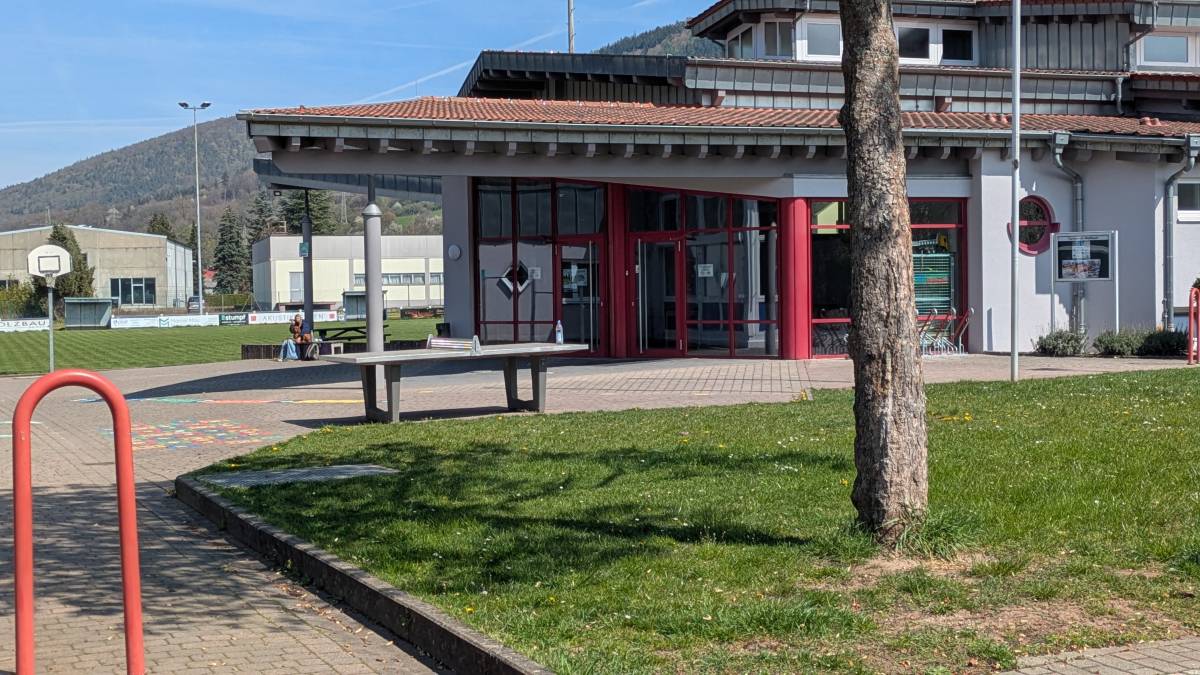 Tischtennis bei Raiffeisenstraße