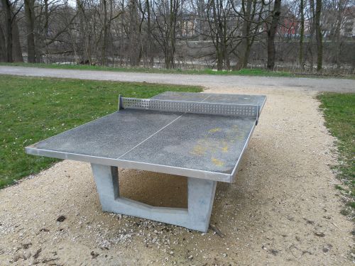Tischtennis bei Berliner Allee 19