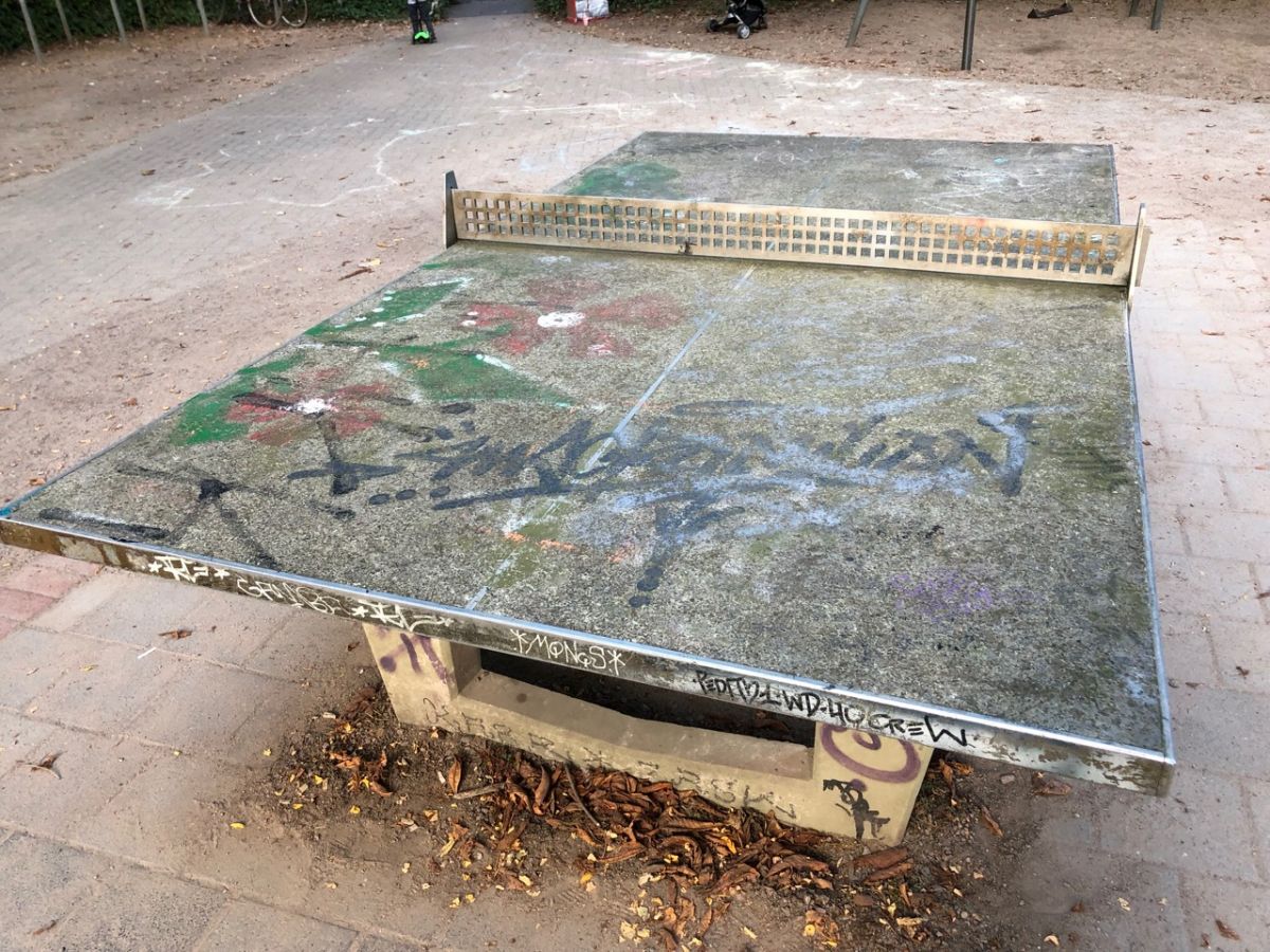 Tischtennis bei Schulterblatt 58B