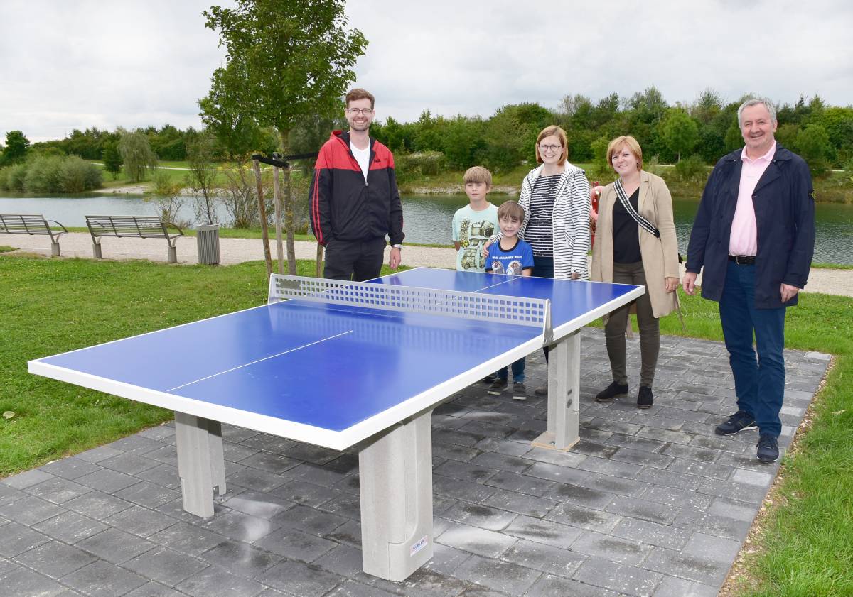 Tischtennis bei Bergfeldstraße