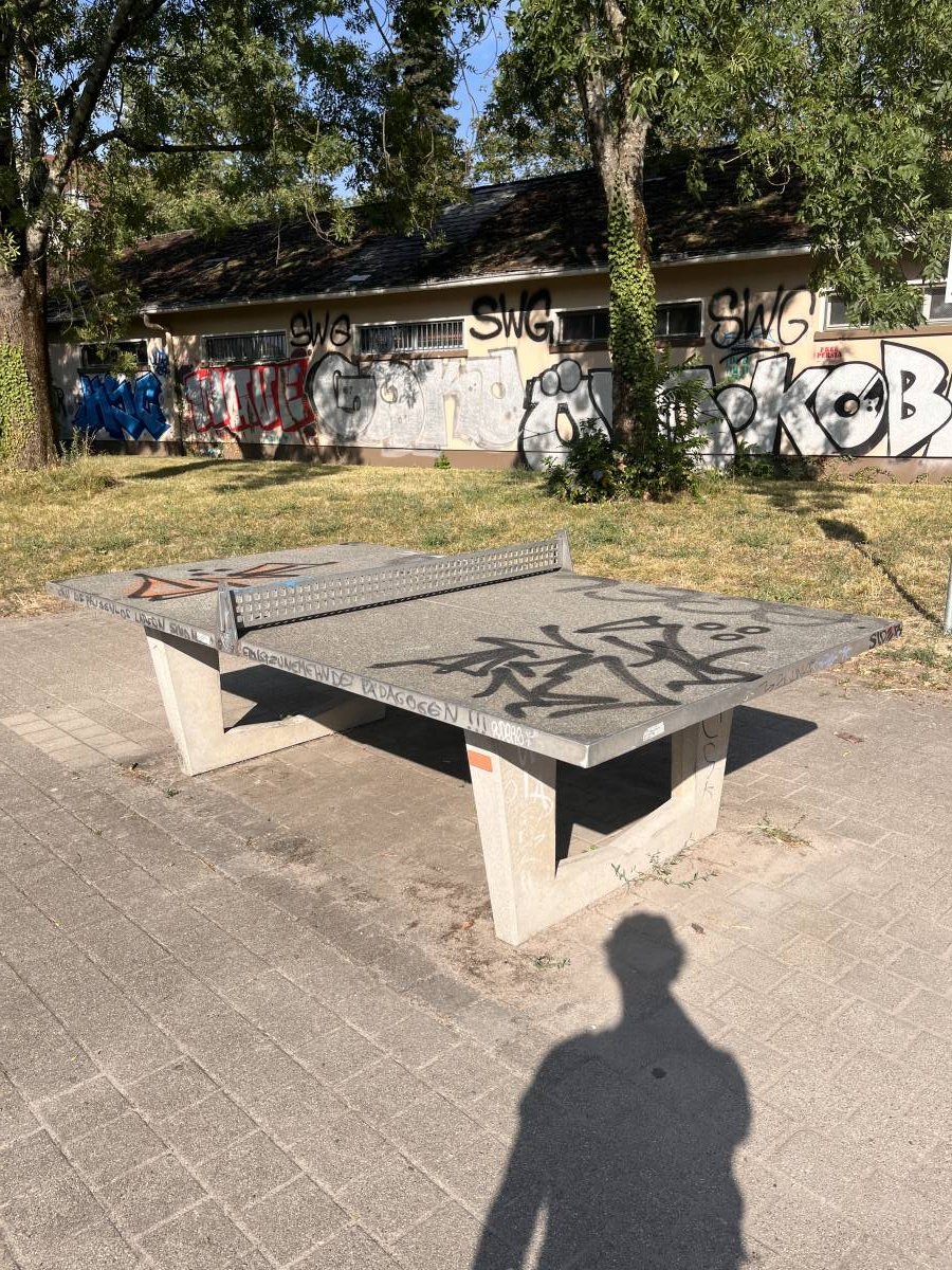 Tischtennis bei Frühlingstraße