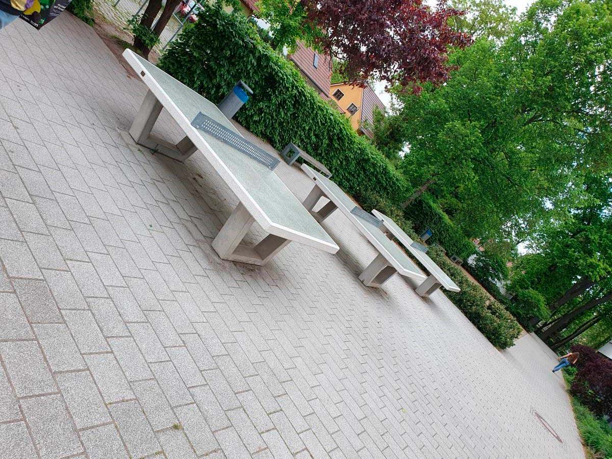 Tischtennis bei Heinrich-Heine-Straße