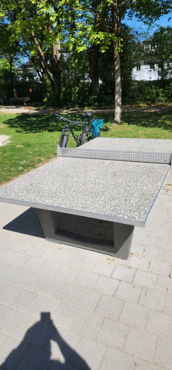 Tischtennis bei Karl-May-Straße