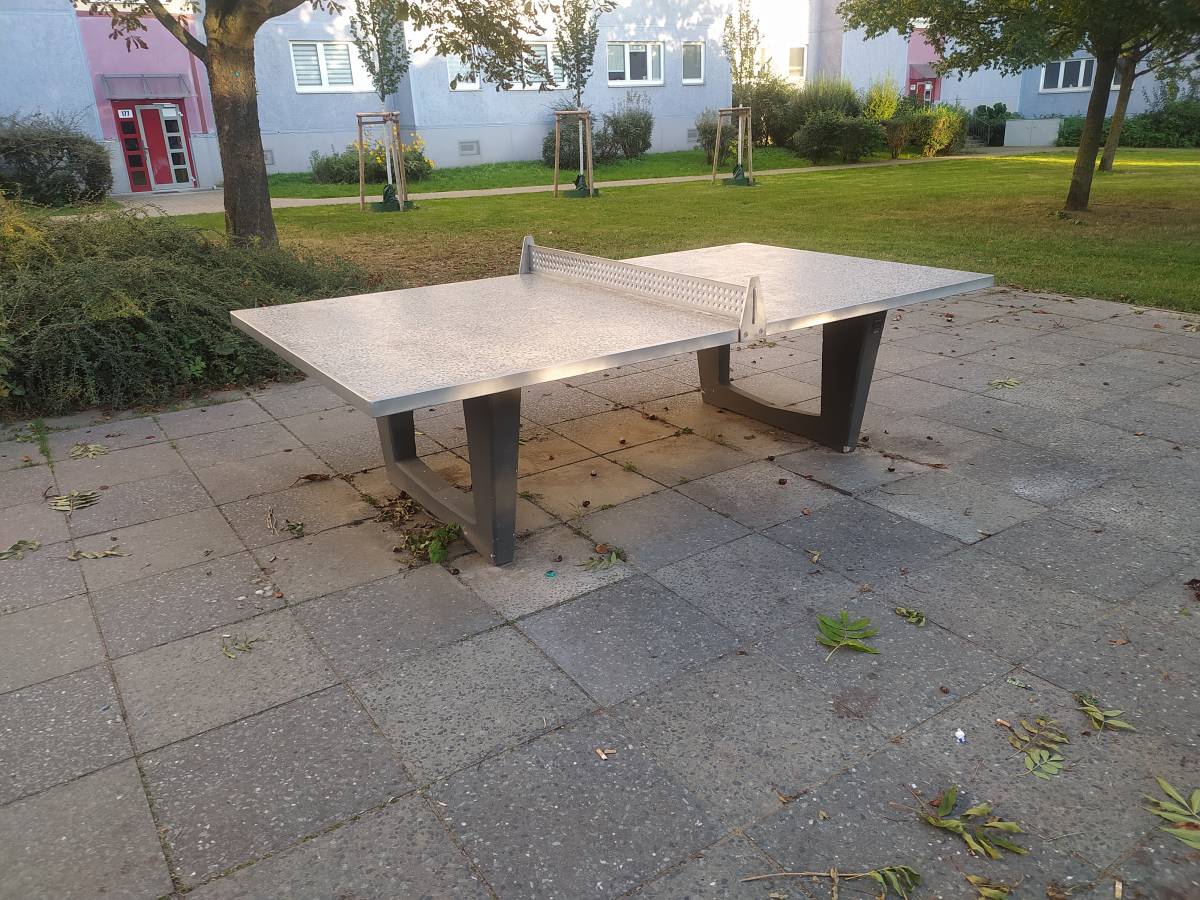 Tischtennis bei Allee der Kosmonauten 177