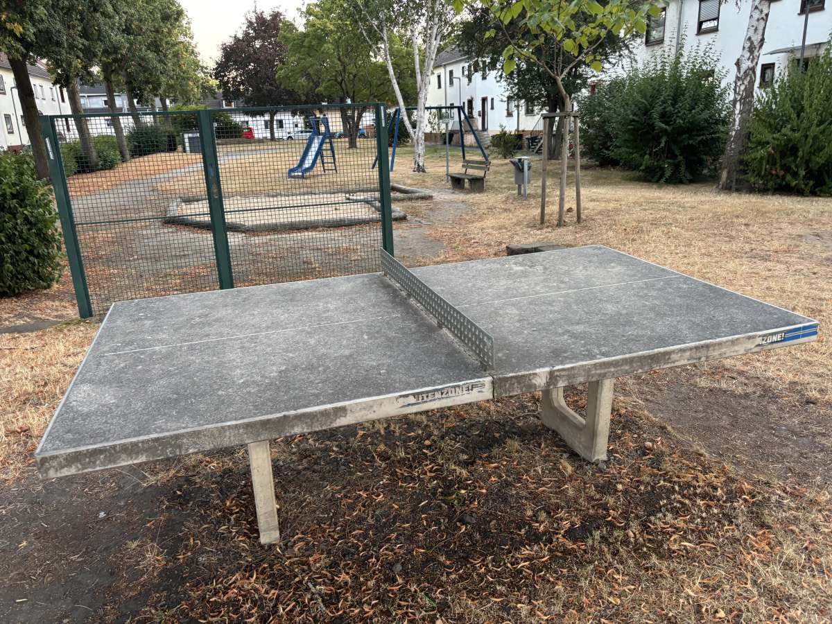 Tischtennis bei Schröderplatz