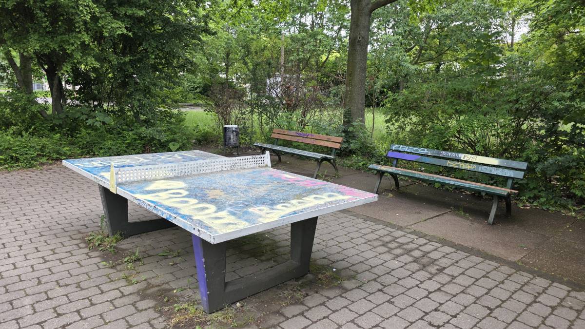 Tischtennis bei Louis-Fürnberg-Straße