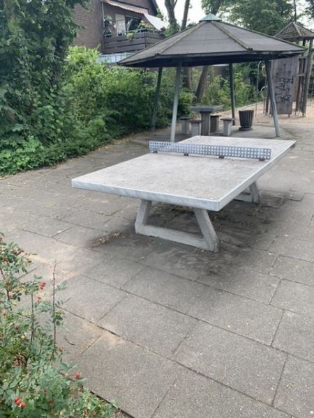Tischtennis bei Holzheimer Straße